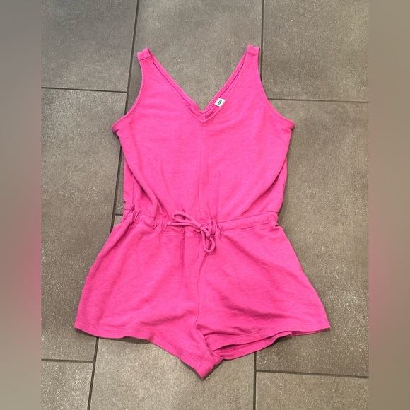 ☀️ Pink Old Navy XS Romper - Picture 1 of 7
